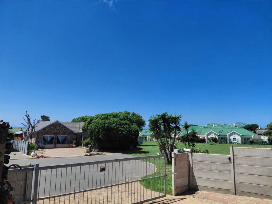3 Bedroom Property for Sale in Stilbaai Wes Western Cape